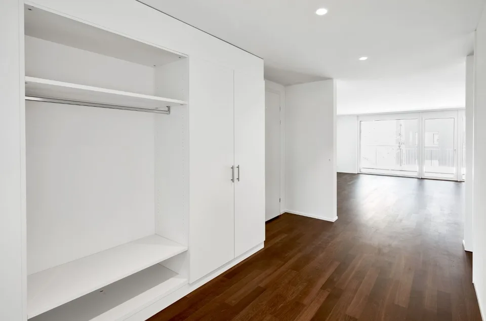 Moderne 2.5-Zimmer-Wohnung im Erdgeschoss