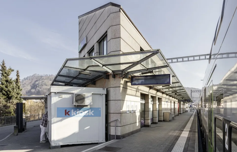Top Lage: Attraktive Büroräumlichkeiten direkt am Bahnhof Belp