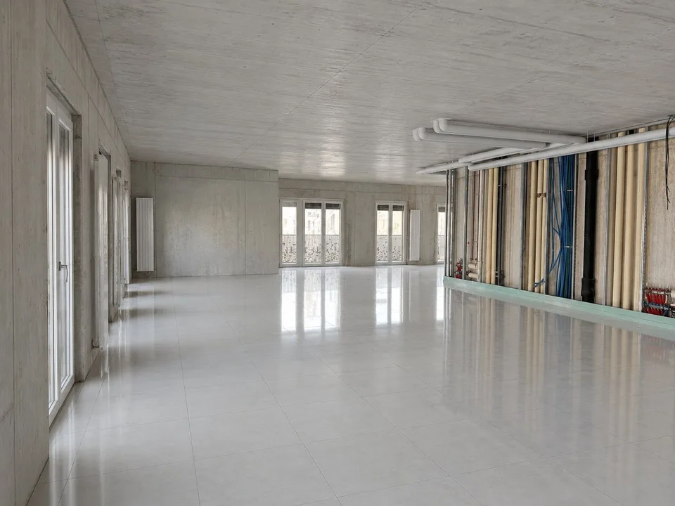 Surface administrative d?env. 251.50 m2 aménageable au gré du preneur!