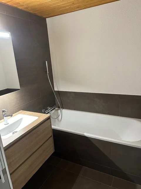 Grosszügige 2.5 Zimmer Wohnung in Biglen