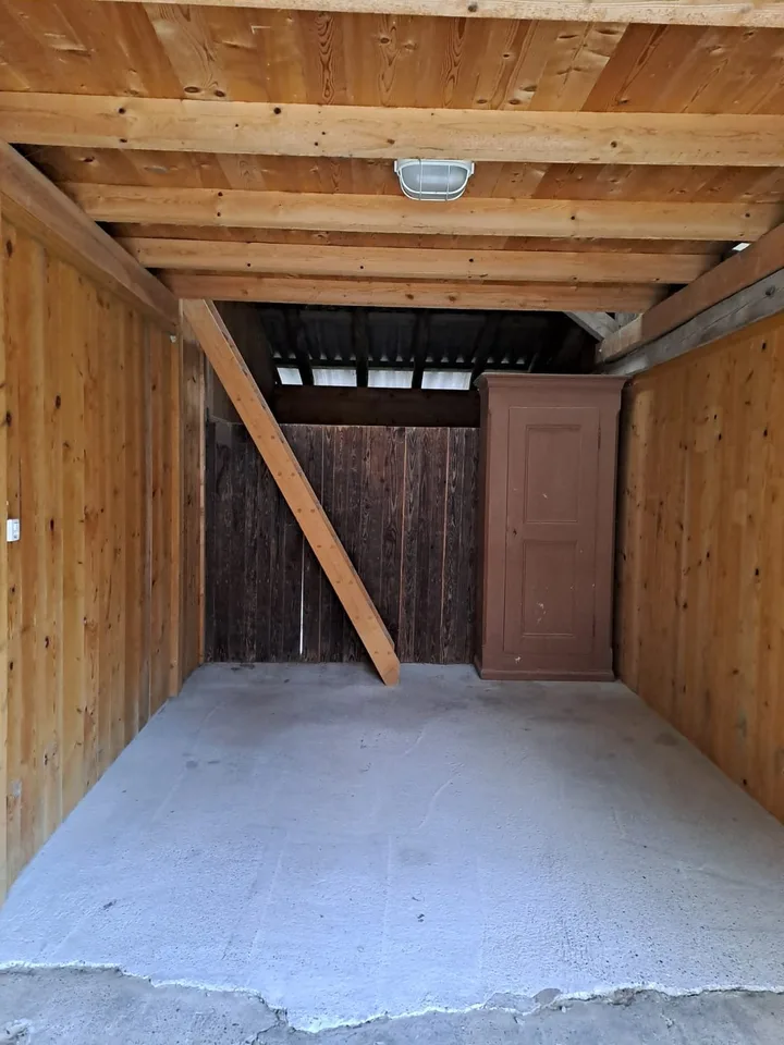 Garage/ Unterstand