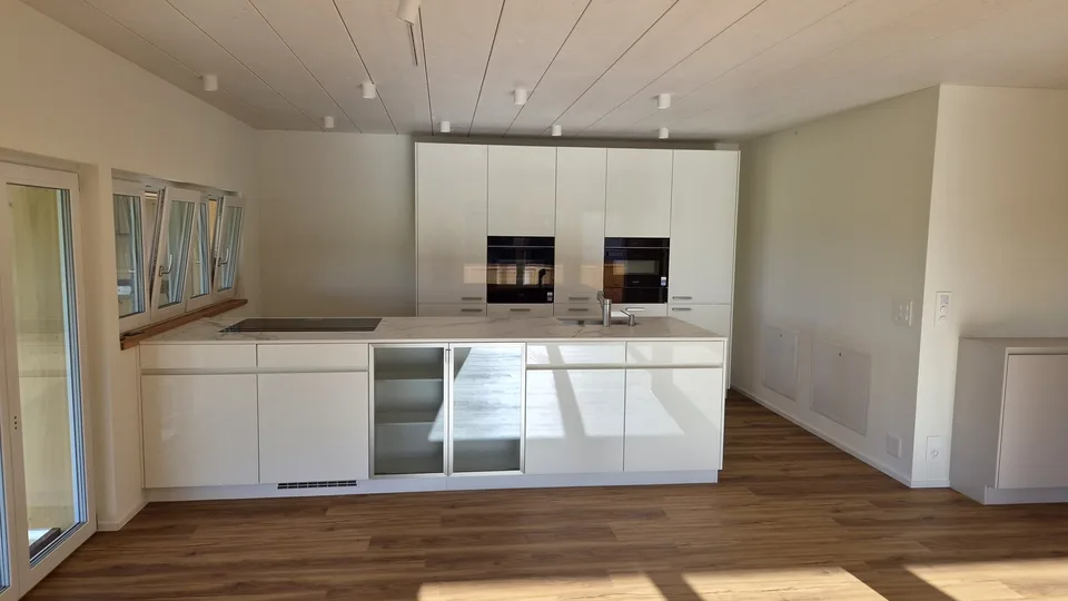 Moderne 4.5-Zimmer-Maisonette-Wohnung in Frieswil