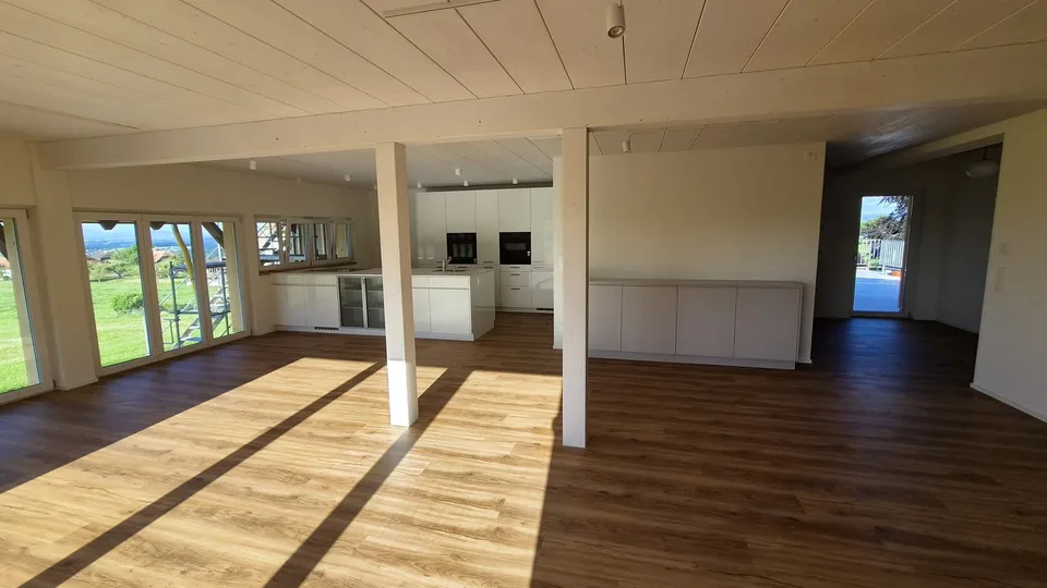 Moderne 4.5-Zimmer-Maisonette-Wohnung in Frieswil