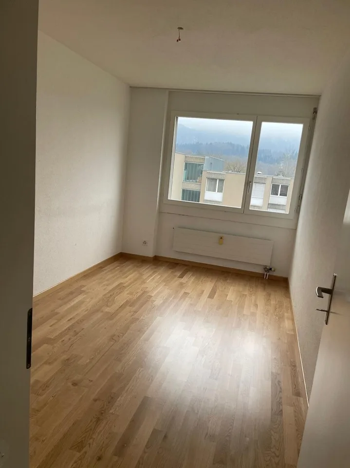 Helle 4.5-Zimmer-Wohnung in Urtenen-Schönbühl – Nachmieter gesucht per 1. September