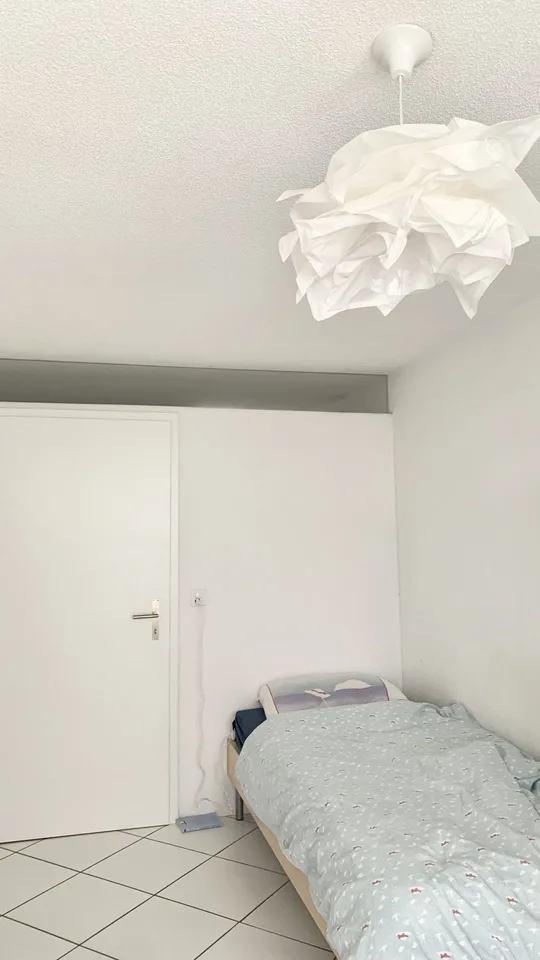 fully furnished room in Bern for August (1 Month Sublet)