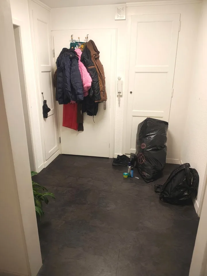 Möbliertes Zimmer in 3-Zimmerwohnung, Bern Muri - ab sofort