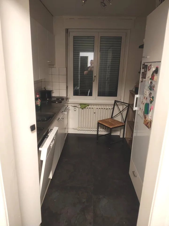 Möbliertes Zimmer in 3-Zimmerwohnung, Bern Muri - ab sofort