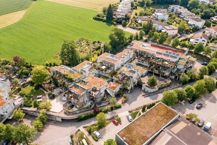 DOPPELTES POTENTIAL IM PARTERRE MIT 289 M² IN DER ATELIER 5-SIEDLUNG