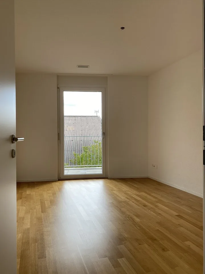 Grosszügige Erdgeschosswohnung mit modernem Ausbaustandard in Herrenschwanden