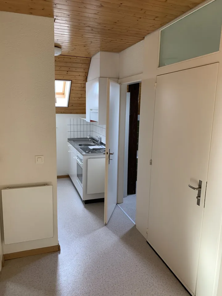 3 Zi. Dachwohnung - im Zentrum von Münchenbuchsee