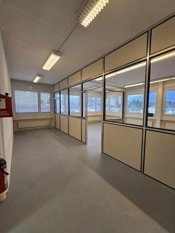 Gewerberaum / Büro mit Weitblick à 65.40 m2 im "Hirzi" Zollikofen
