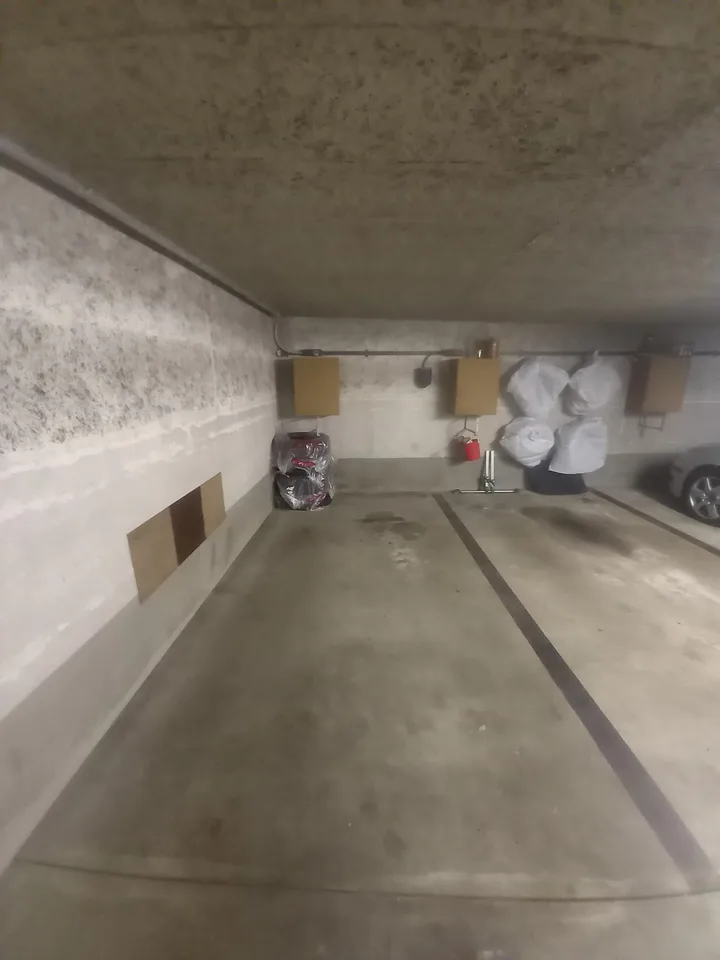 Einstellhallenparkplatz Sandrainquartier