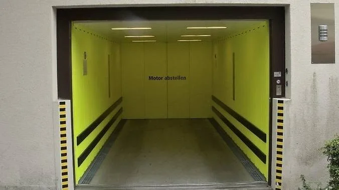 Parkplatz in Tiefgarage in Bern, SUV-tauglich, ab 1.8.26