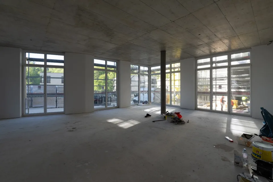 Erstvermietung: Atelier direkt an der Aare!