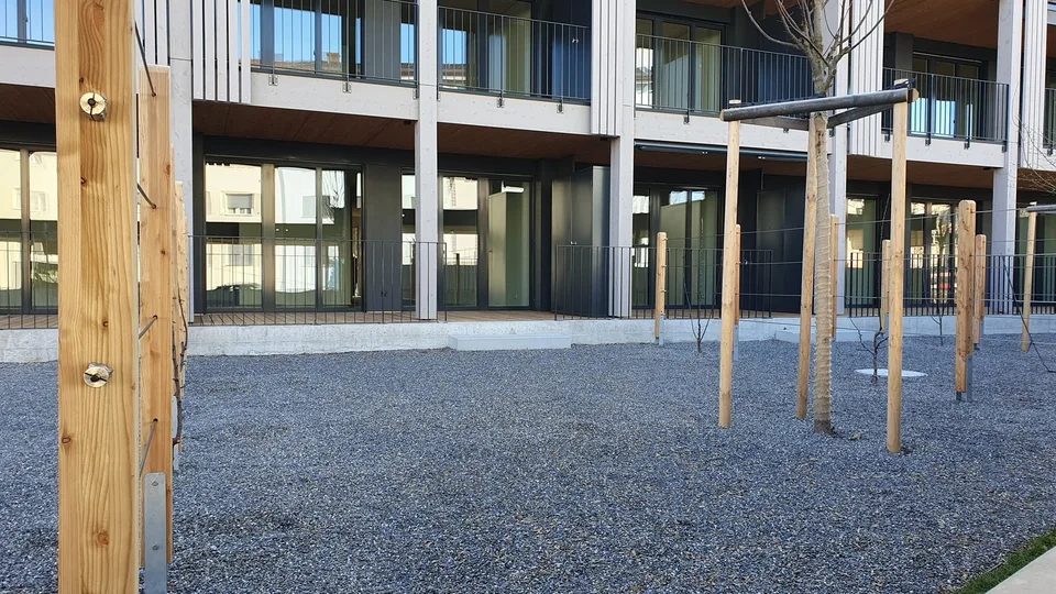 2.5 Zimmer Wohnung Neubau - Veranda, Terrasse und Gartenplatz
