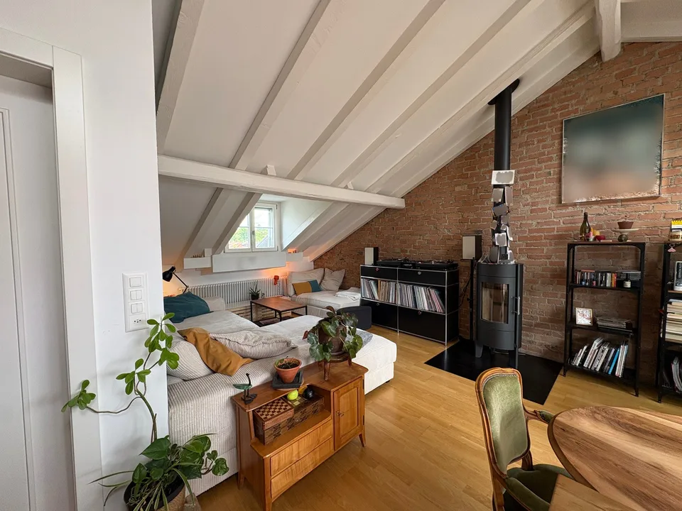 Charming furnished 2.5-room attic apartment in the Lorraine with terrace