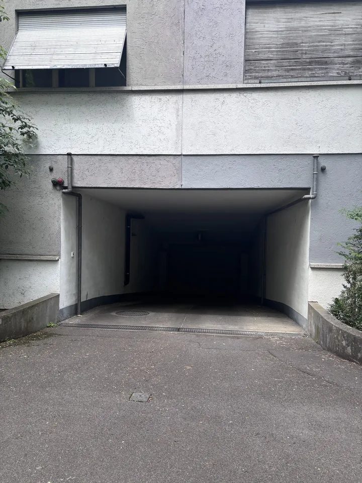 Einstellhallenplatz nähe Wankdorf befristet zur Untermiete bis Februar 2027