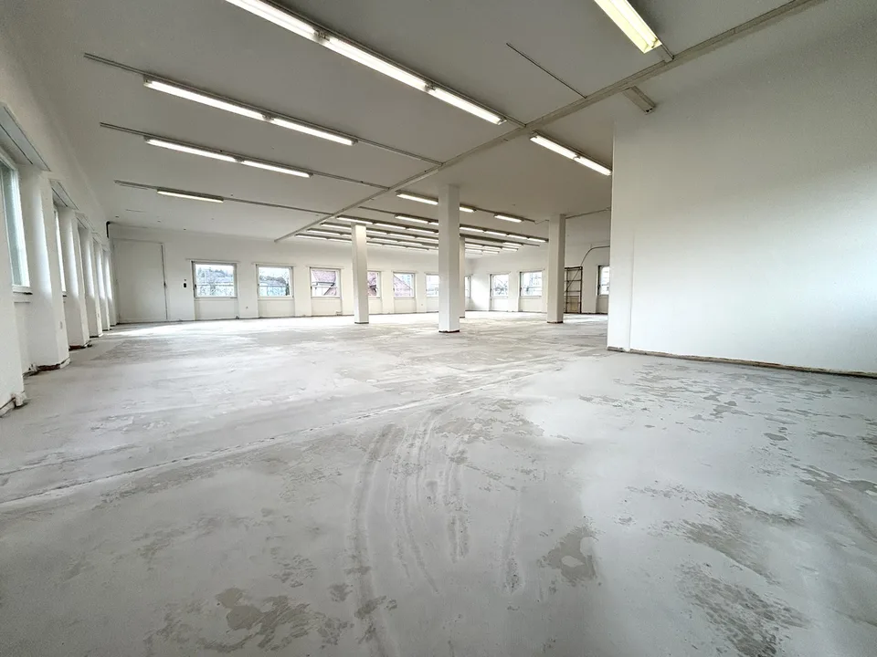 Attraktive Gewerbefläche (252 m²) in Ostermundigen – Befristeter Mietvertrag bis 31.12.2032