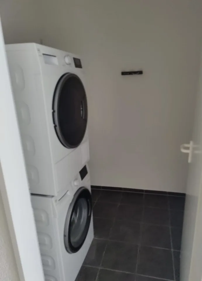 Sonnige 4.5-Zimmer Maisonette mit 2 Balkonen am Eigerplatz