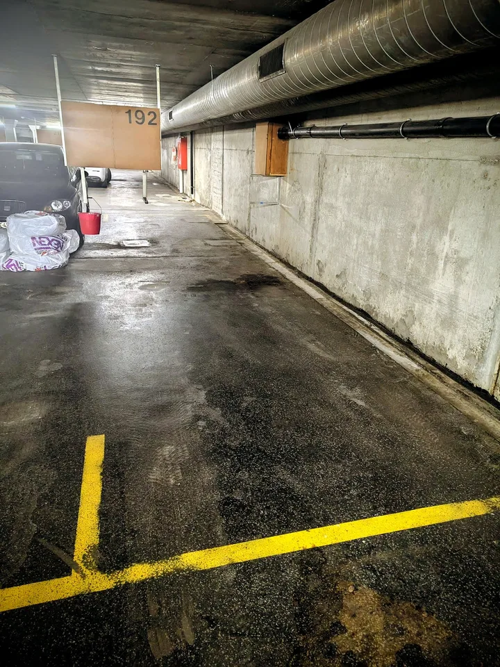 Top-Lage für Pendler: Einstellplatz am Bahnhof Bümpliz Nord inkl. Waschanlage