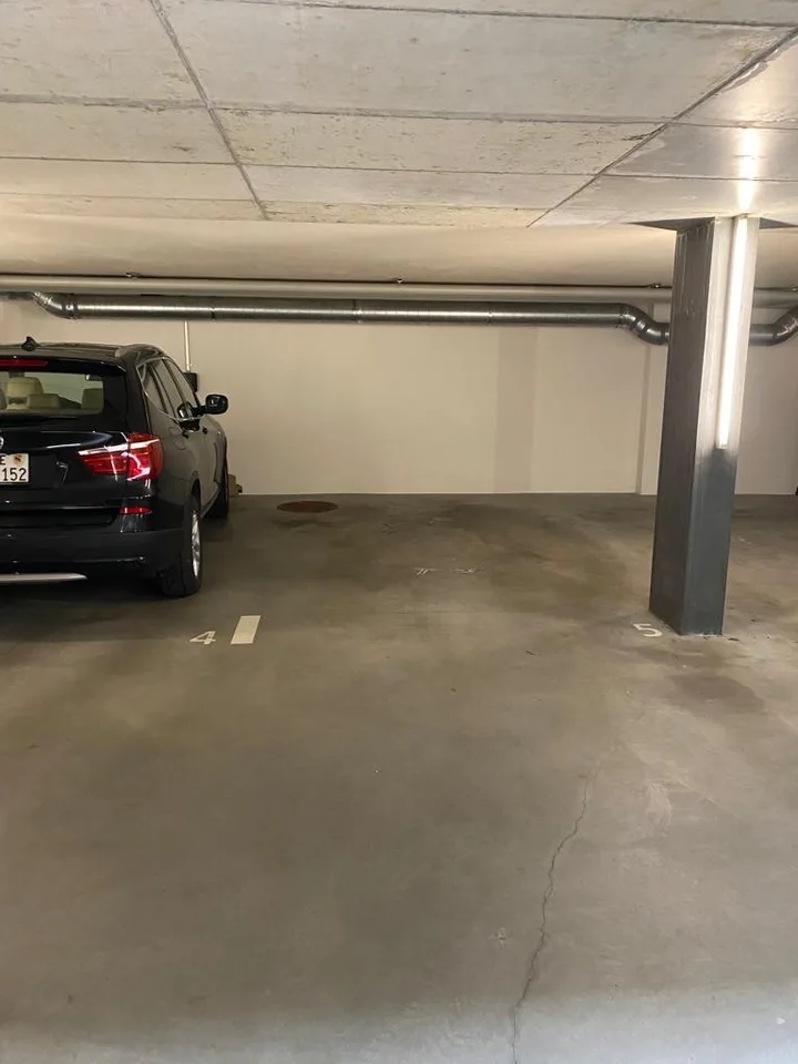 Tiefgarage in Bern mit Ladestation