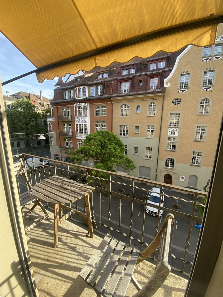 Beautiful and light 3-room apartment in the heart of Bern - available for short term sub-let.