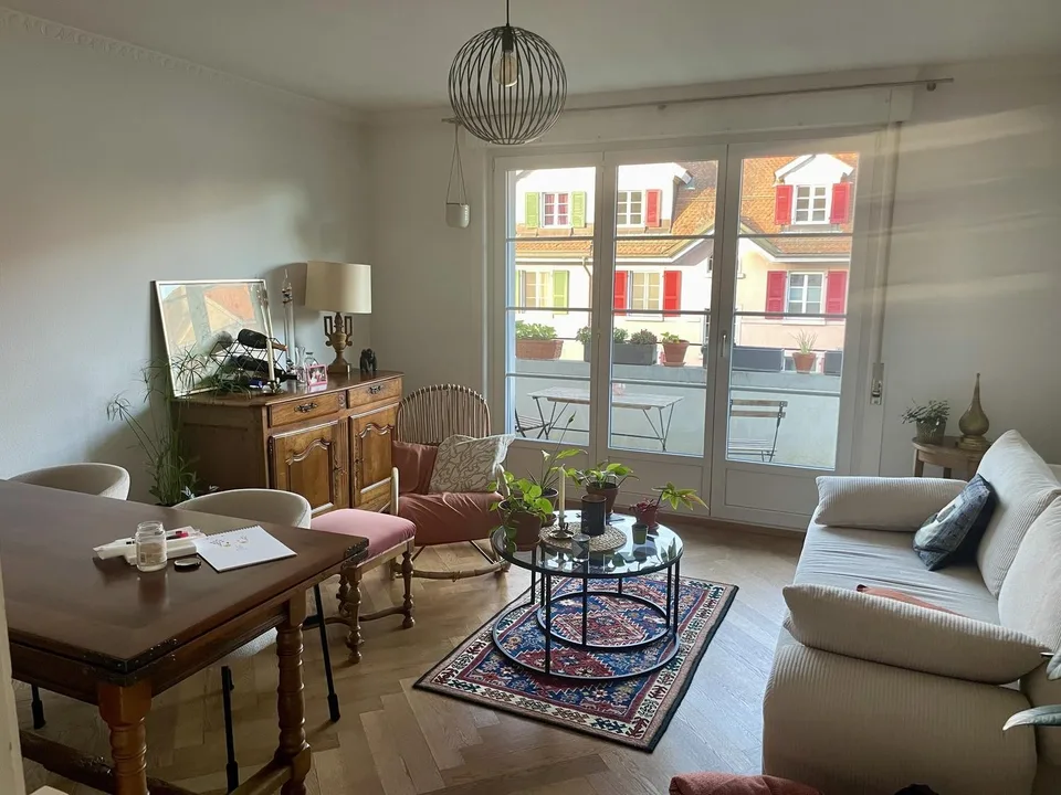 Schöne helle Altbauwohnung zum Untermieten