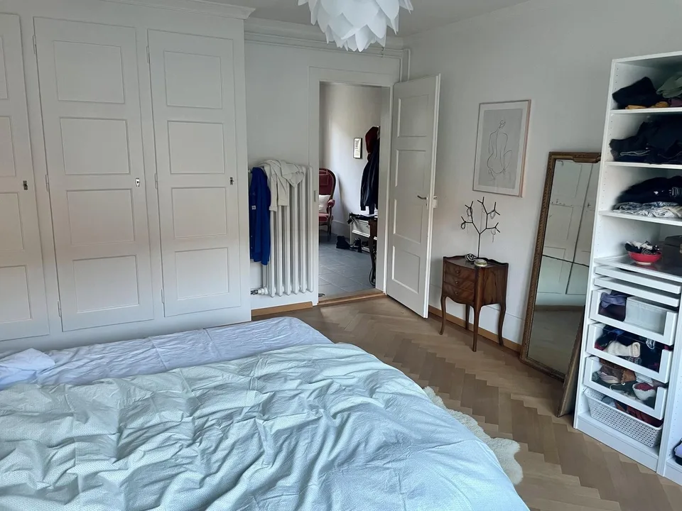 Schöne helle Altbauwohnung zum Untermieten