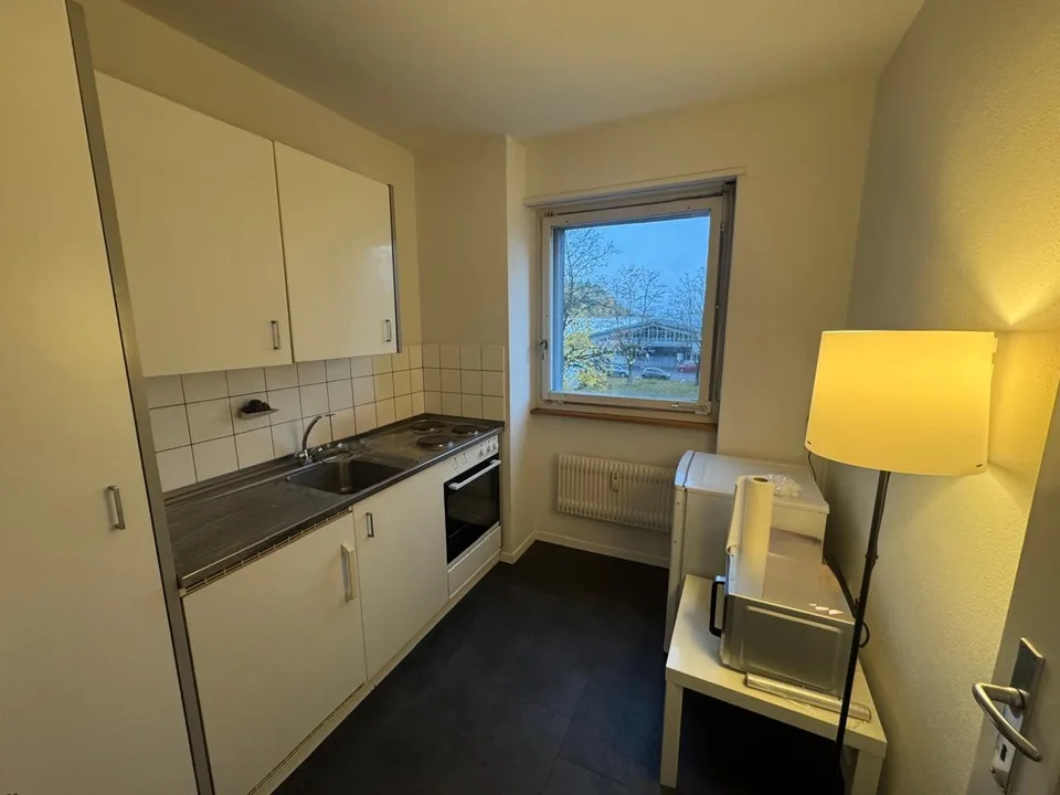 Private Furnished Room in a Shared Apartment – Bern
