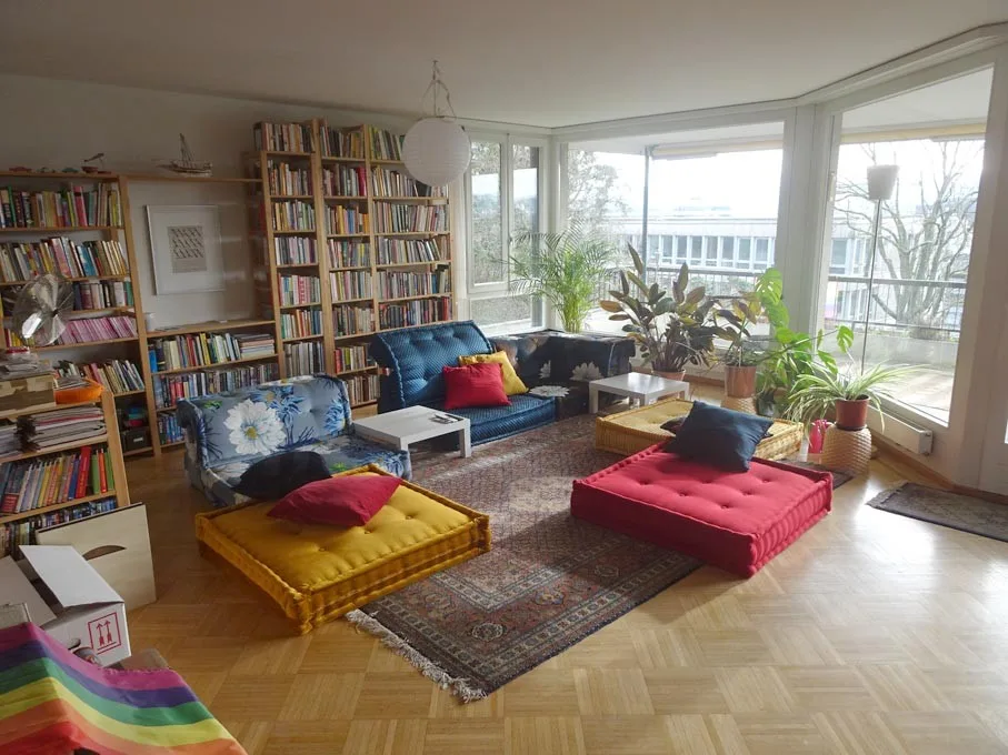 Ruhiges helles Zimmer in 3er-WG, schöne Aussicht, nähe Bahnhof