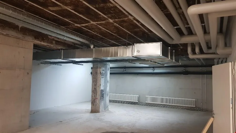 251 m2 Gewerberäume – photo 8 sur 9