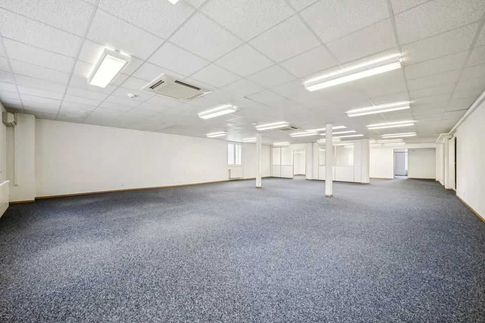 zentrale Büroräumlichkeiten auf 330m2 mit Terrasse