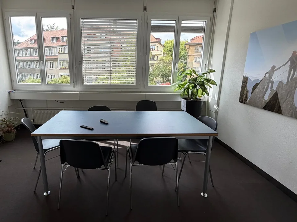Pendlerfreundliches Büro: Bahnhof in nur 5 Minuten erreichbar