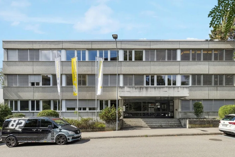 Pendlerfreundliches Büro: Bahnhof in nur 5 Minuten erreichbar