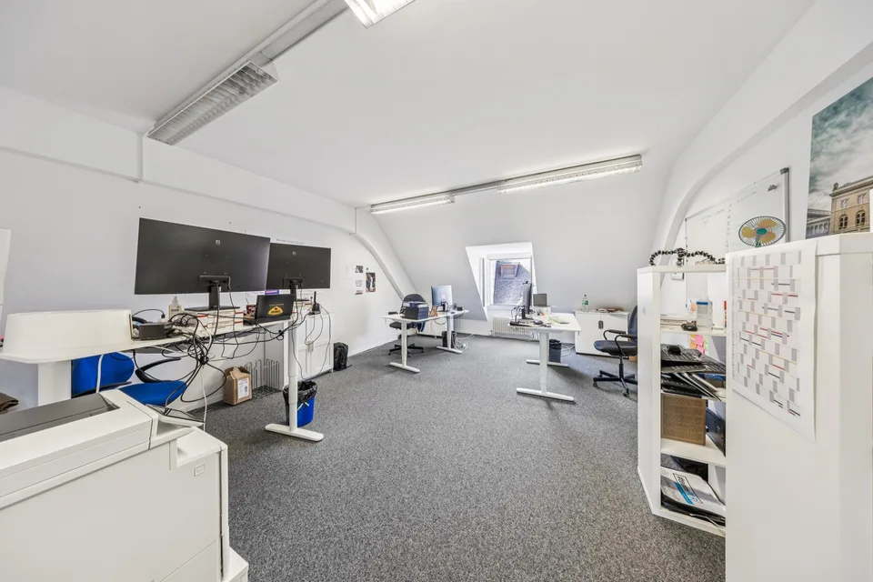 Büroräumlichkeiten mit über 600m² Nutzfläche mitten im Stadtzentrum – foto 15 di 19
