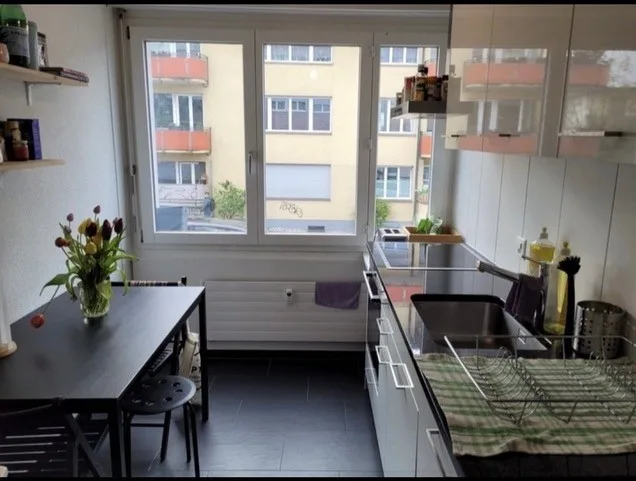 Zimmer (14m2) zur Untermiete - unbefristet