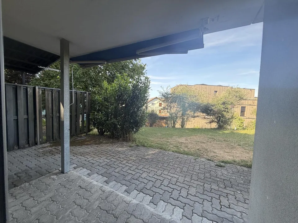 Helle Wohnung mit grossem Gartensitzplatz in Gümligen