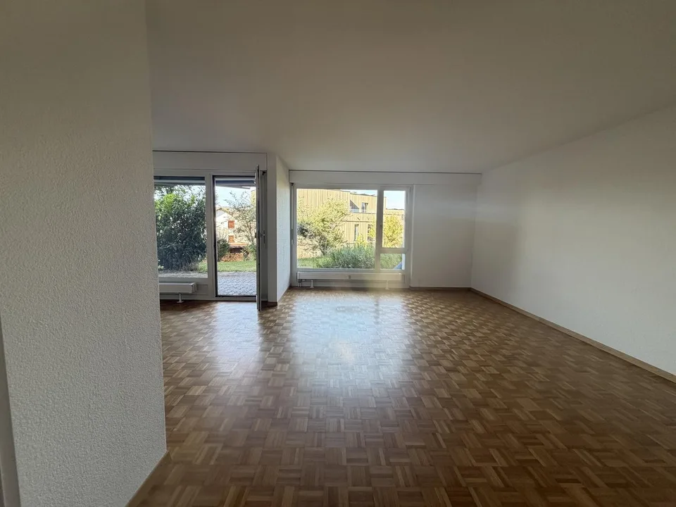 Helle Wohnung mit grossem Gartensitzplatz in Gümligen