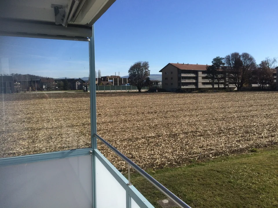 Zimmer zum vermieten, 550.-CHF pro Monat inklusive alle Nebenkosten, Heizung, Wasser, Strom, Tv und Internet.