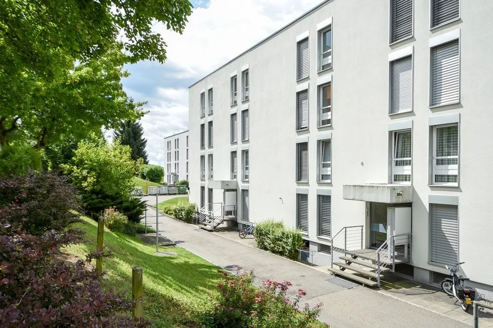 EINSTELLHALLENPLATZ IN WORB ZU VERMIETEN