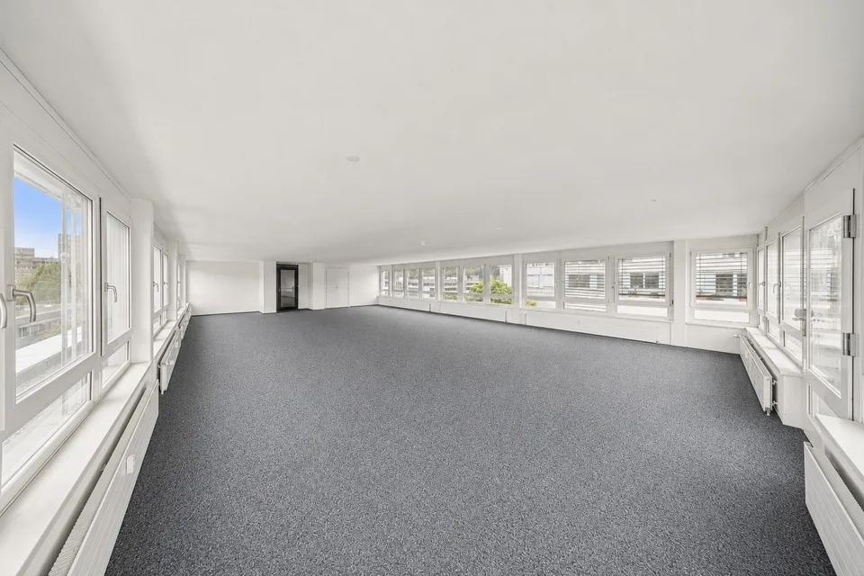 Raum für Ideen, Wachstum und Zusammenarbeit - Büro nahe Stadt Bern