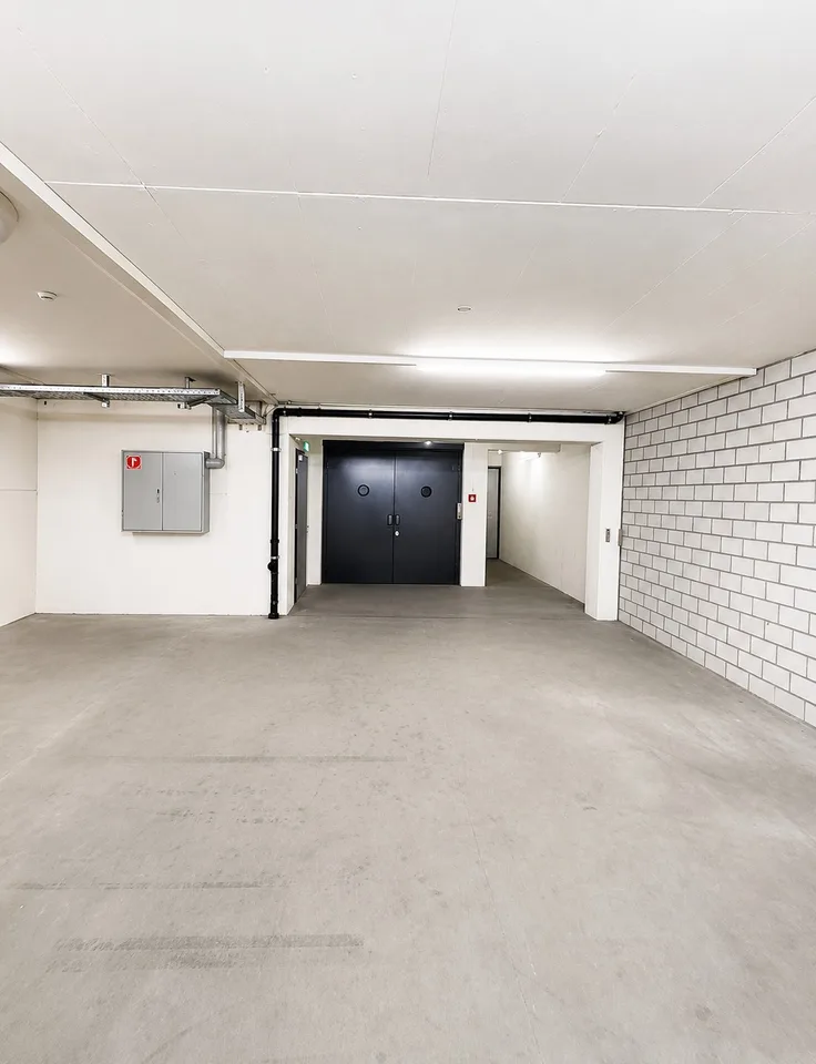 Nachmieter gesucht: 126 m² Lagerraum / Bastelraum in Wabern