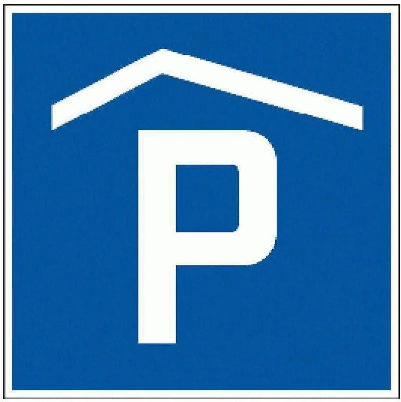 Einstellhallenplatz in Chly-Wabere