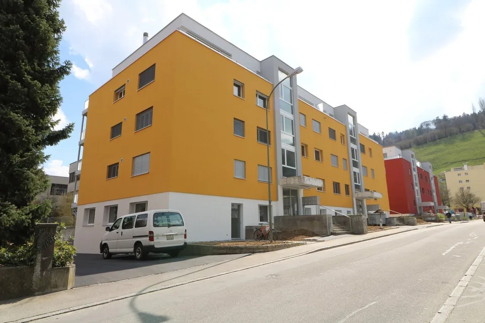 Einstellhallenplätze zu Vermieten