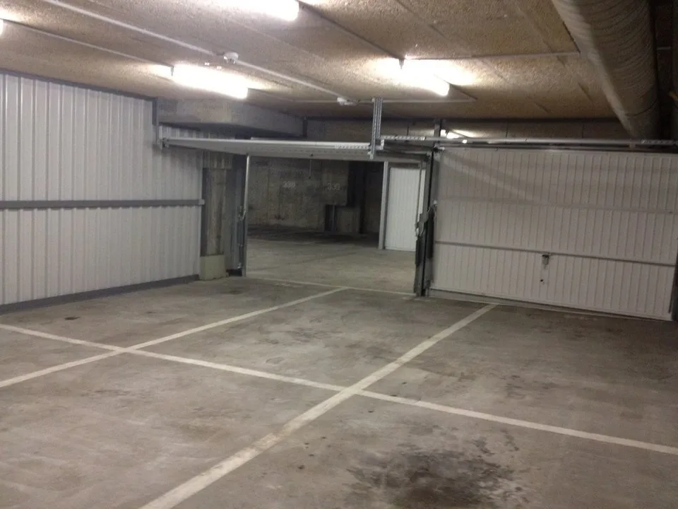 Abschliessbare Garage in einer Einstellhalle