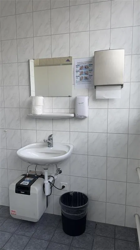 356 m2 moderne und zentrale Bürofläche mit Liftzugang – Foto 8 von 12