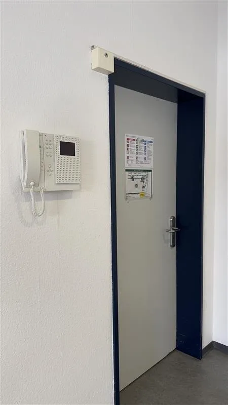 356 m2 moderne und zentrale Bürofläche mit Liftzugang – Foto 12 von 12