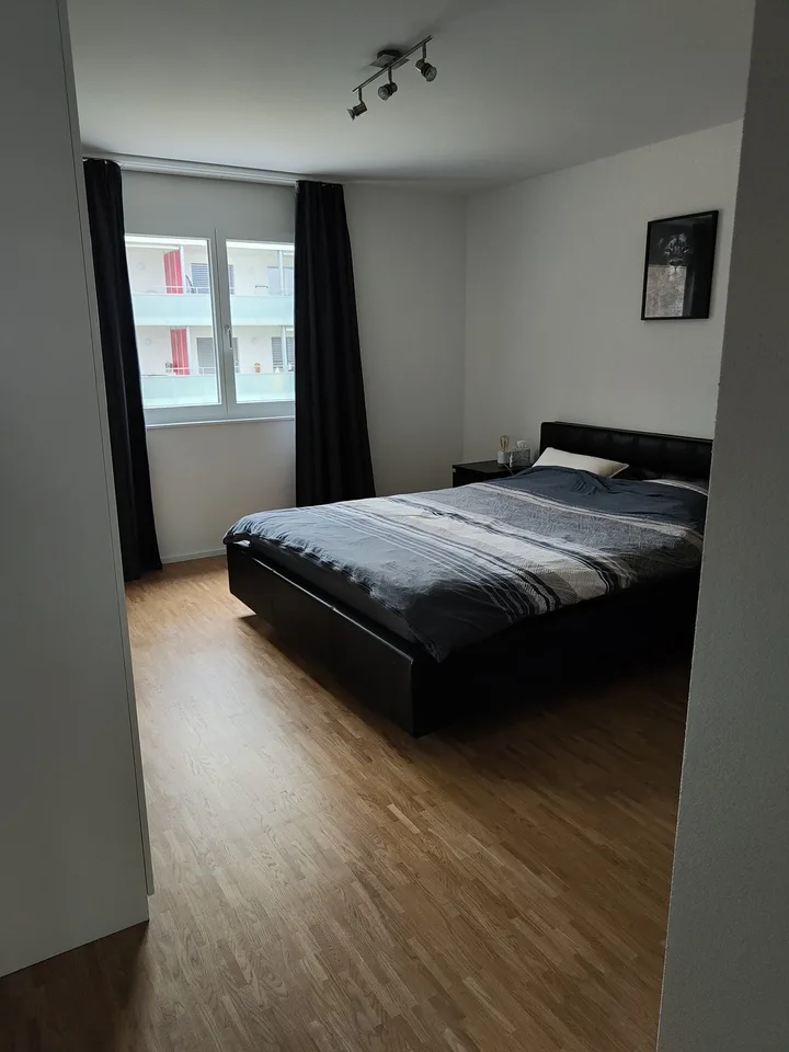Grand 3.5 pces de 88m2 dans immeuble récent