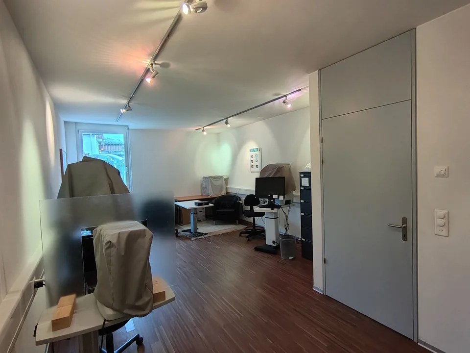 Praxisraum zu vermieten / verkaufen – Bodenmattstrasse 1, Schmitten – Foto 6 von 9