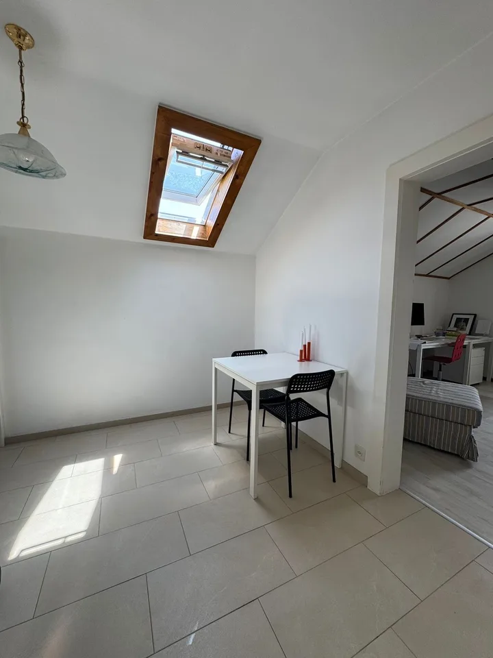 Peaceful home near the city!